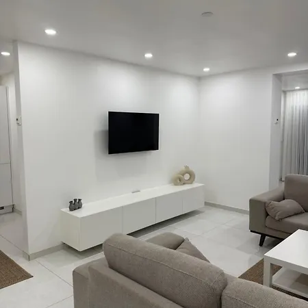 Comfy Apartment *